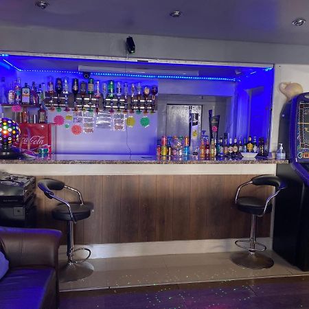 The Woodfield Hotel , Indoor Heated Swimming Pool, Spacious Lounge And Bar Blackpool Exterior foto