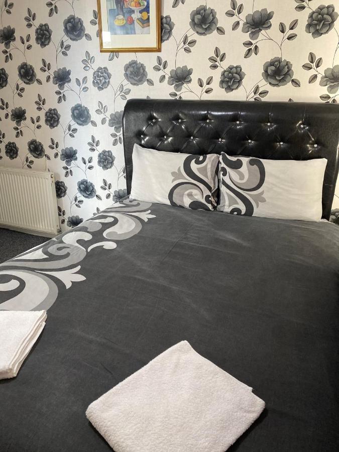 The Woodfield Hotel , Indoor Heated Swimming Pool, Spacious Lounge And Bar Blackpool Exterior foto