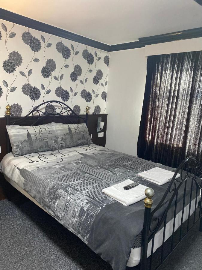 The Woodfield Hotel , Indoor Heated Swimming Pool, Spacious Lounge And Bar Blackpool Exterior foto
